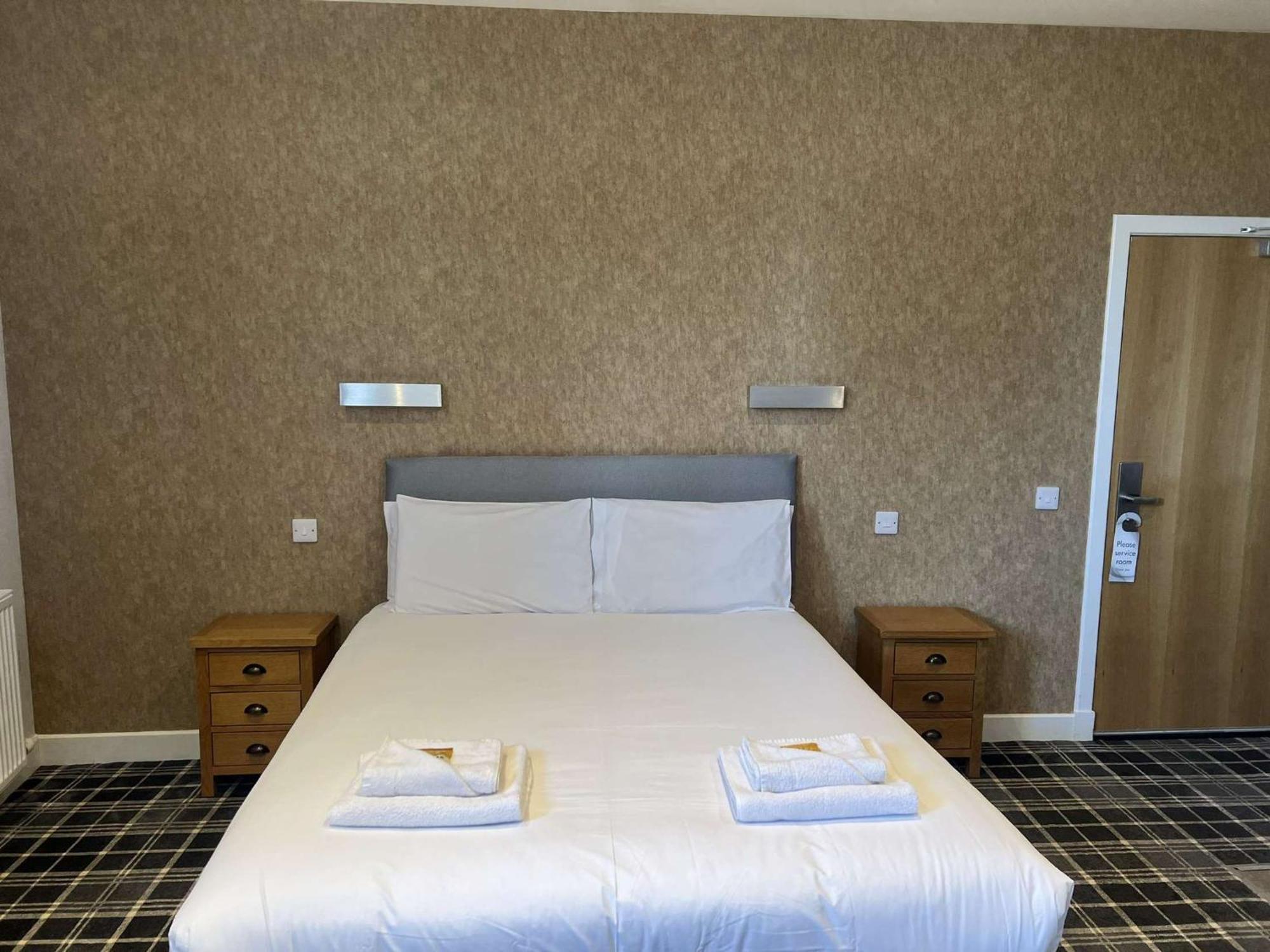 Crown Hotel & Bar إينفيرنيس المظهر الخارجي الصورة